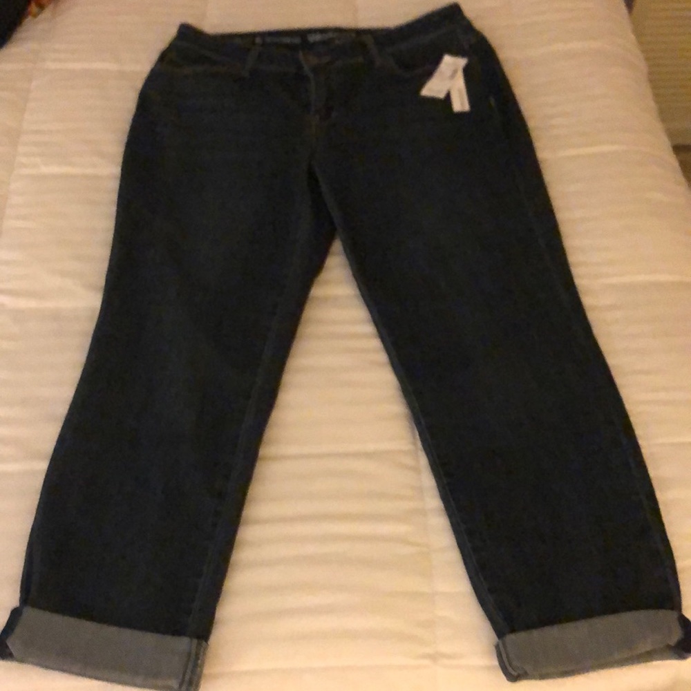 Capri Stretch Boyfriend Jeans - Brand New!